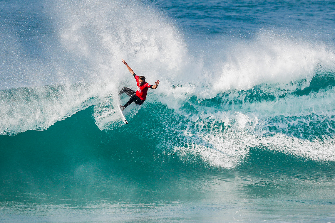 40722Frederico Morais derrota Jack Freestone no round 2 do Quik Pro France