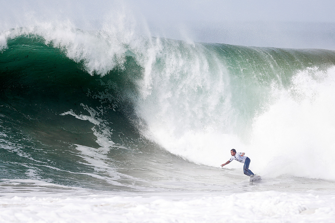 40892Vasco Ribeiro vence no round 2 do MEO Rip Curl Pro Portugal