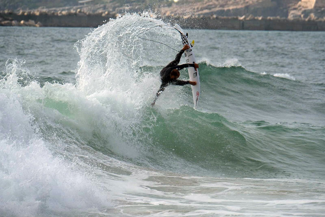41450Kerr, Jadson, Logie e Potter surfaram de MATTAshapes na perna europeia