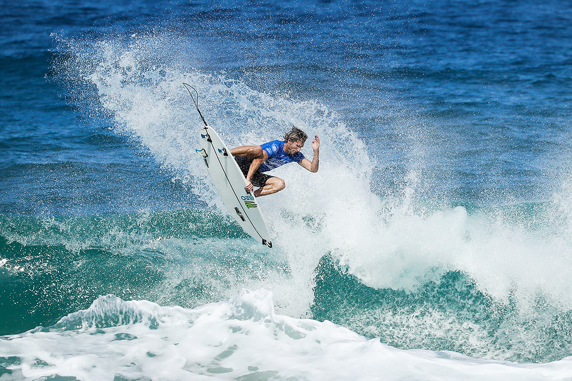 42019Frederico Morais eliminado no round 2 do Billabong Pipe Masters