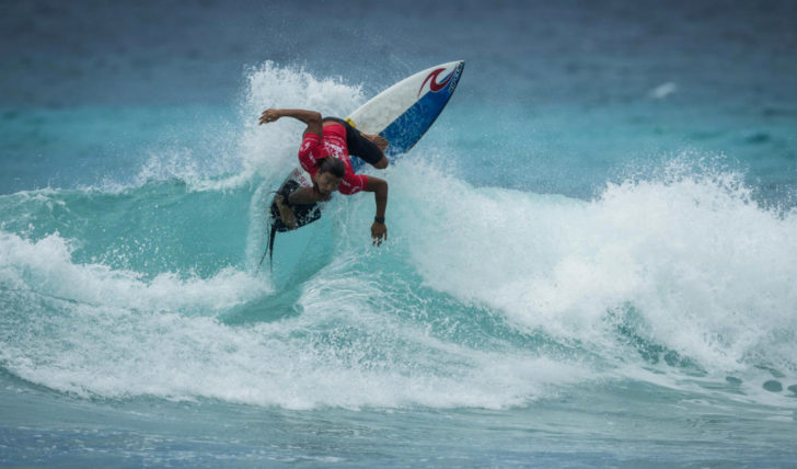 43495Tomás Fernandes & Miguel Blanco em destaque no Barbados Surf Pro