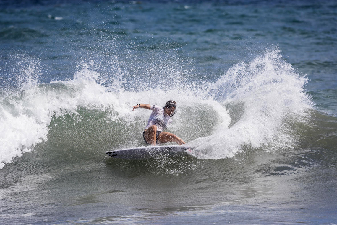 43586Teresa Bonvalot entra no top10 do QS