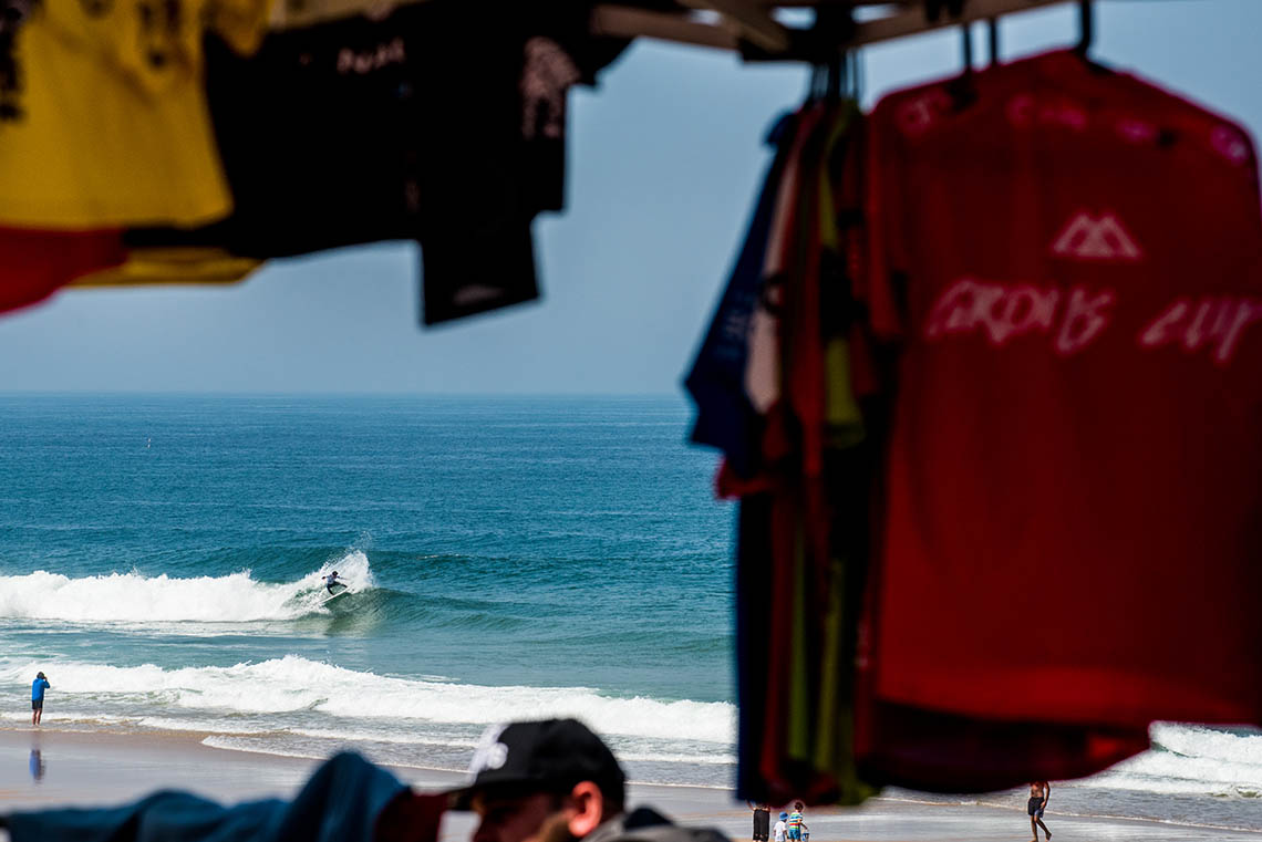 44615Acção de limpeza no Renault Porto Pro recolheu mais de 250kg de plástico