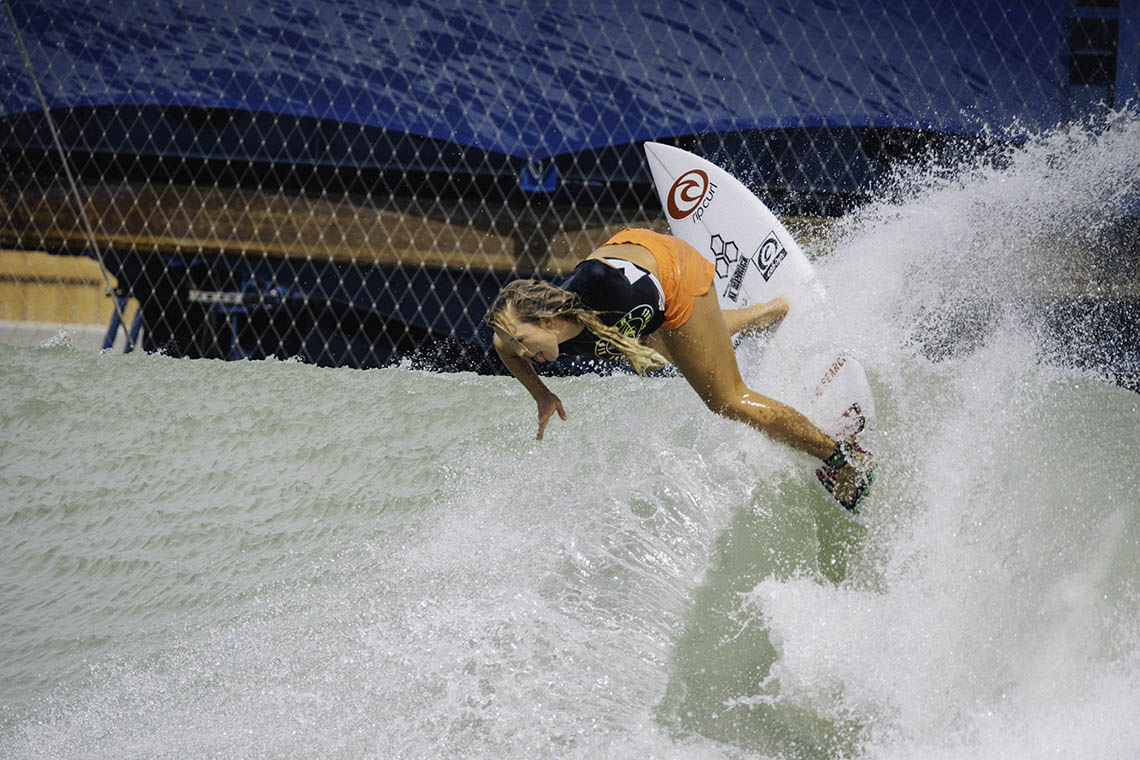 46099Bethany Hamilton recebe wildcard para o Surf Ranch Pro