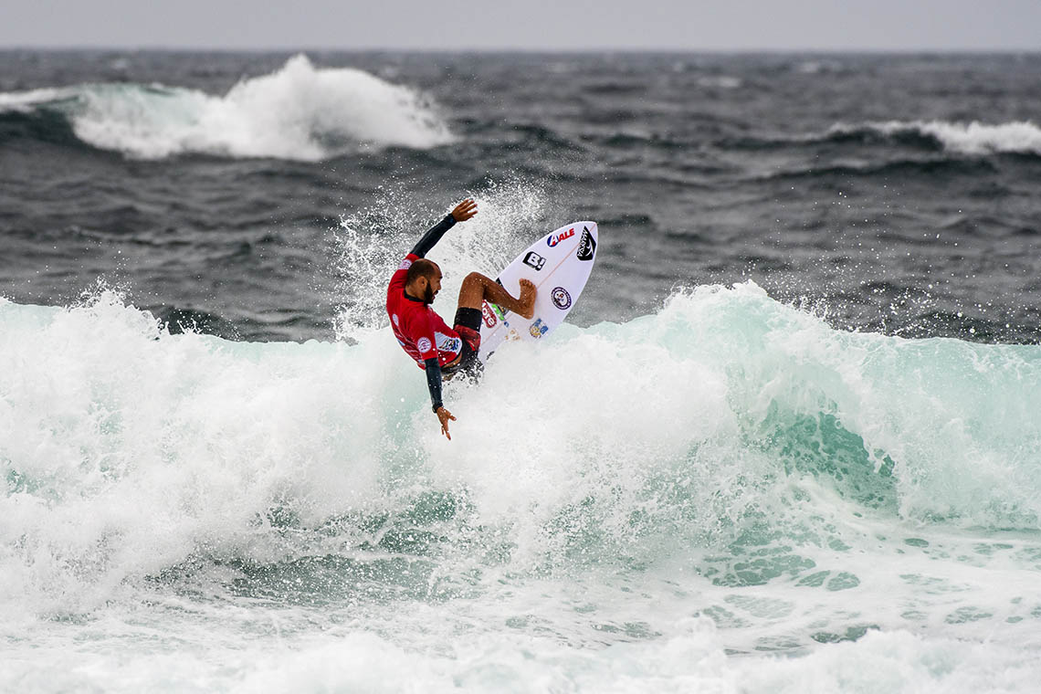 49522“Armada Lusa” reduzida a 2 surfistas em Newcastle | Dia 4