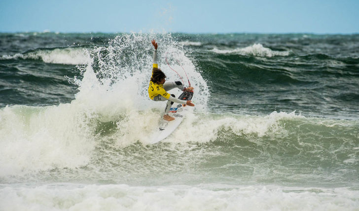 49743Os heats dos surfistas portugueses no Senegal Pro