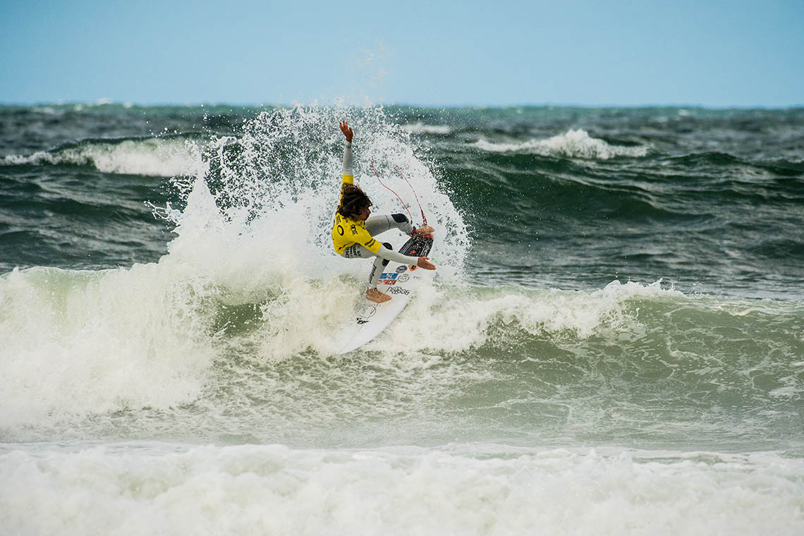 49743Os heats dos surfistas portugueses no Senegal Pro