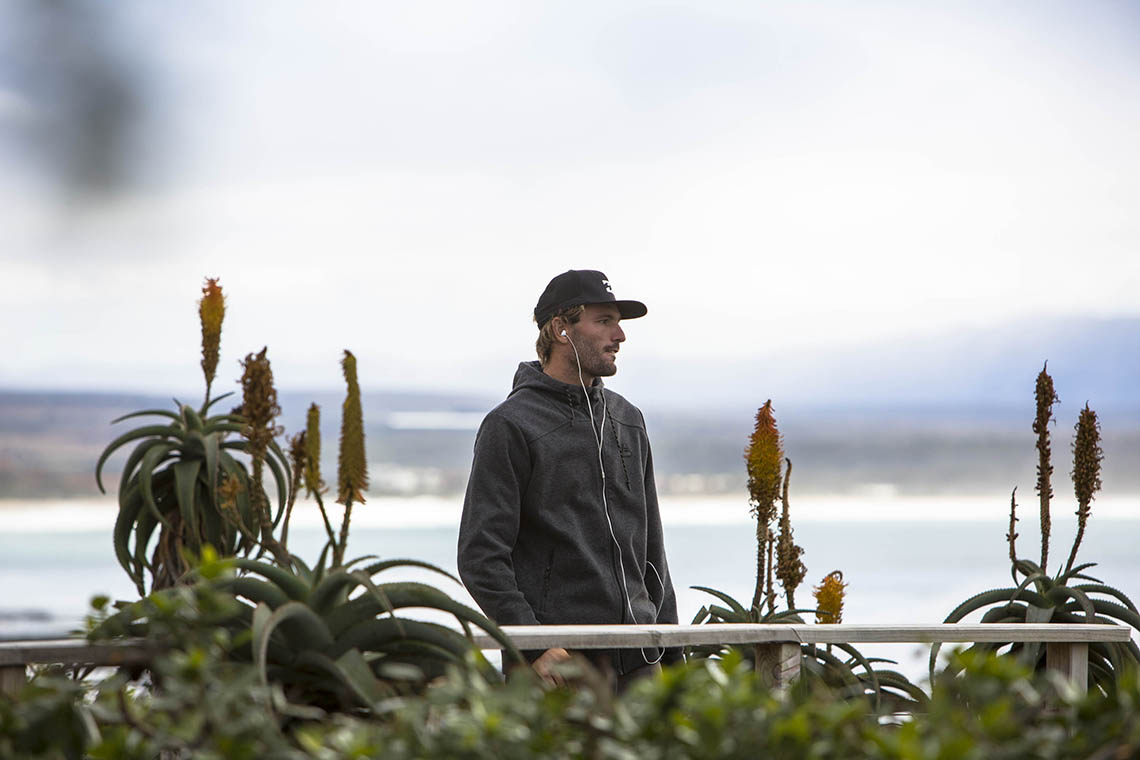 51209Frederico Morais ainda não está garantido para a prova de Jeffreys Bay