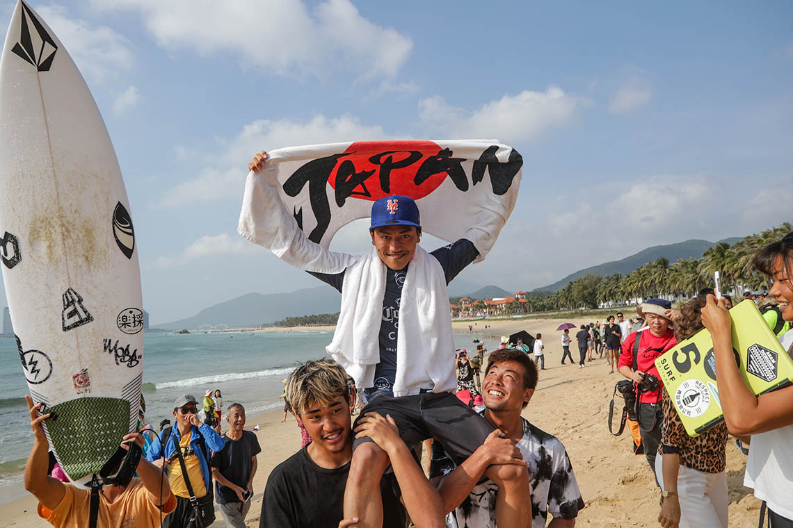 54089Será o Japão a próxima “grande potência” do surf mundial?