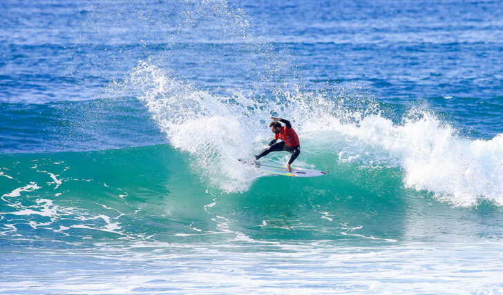 57076Dois surfistas profissionais entre os 600 portugueses com maior interacção no instagram…