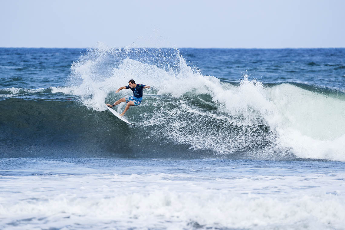 57540(4) portugueses caem para a repescagem no French Rendez-Vous of Surfing