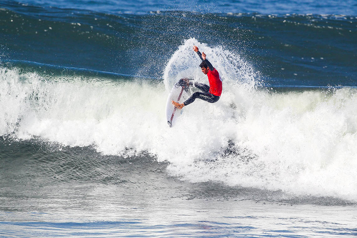 57798Guilherme Ribeiro & Afonso Antunes destacam-se no round 1 do Junior Pro Espinho
