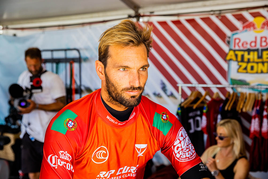 59973Frederico Morais é 3º em Narrabeen, Medina campeão…