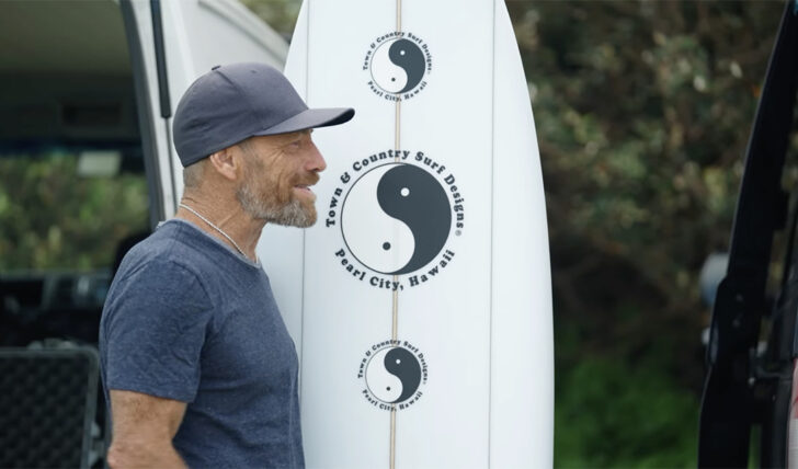63474O incrível nível de surf de Tom Carroll aos 60 anos