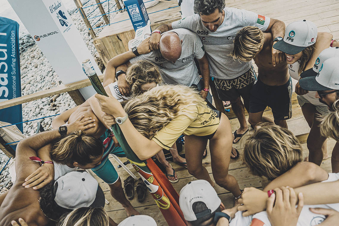 65890Dia de sucesso para a selecção nacional no  ISA World Junior