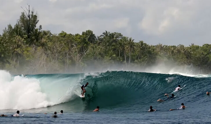 67166João Roque Pinho mostra o seu melhor surf nas Mentawai…