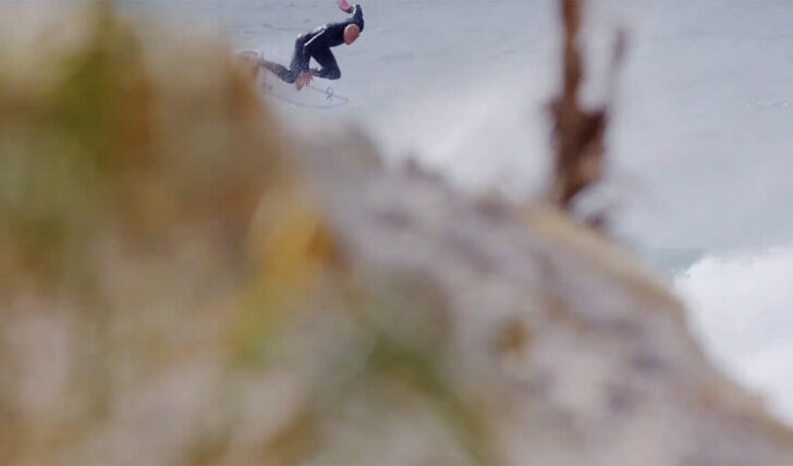 69915Kelly Slater captado em sessão de free surf em Peniche