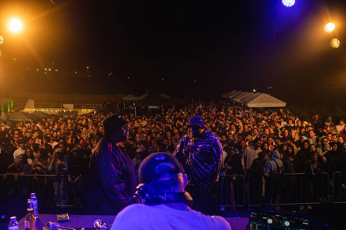 70760Condições meteorológicas adiam Collect Culture 58 Surf Edition