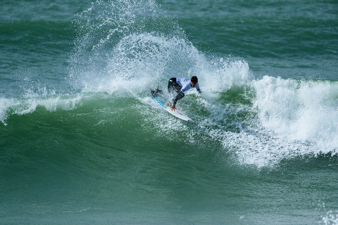 72795Joaquim Chaves e Francisca Veselko eliminados no regresso do Championship Tour ao Molhe Leste