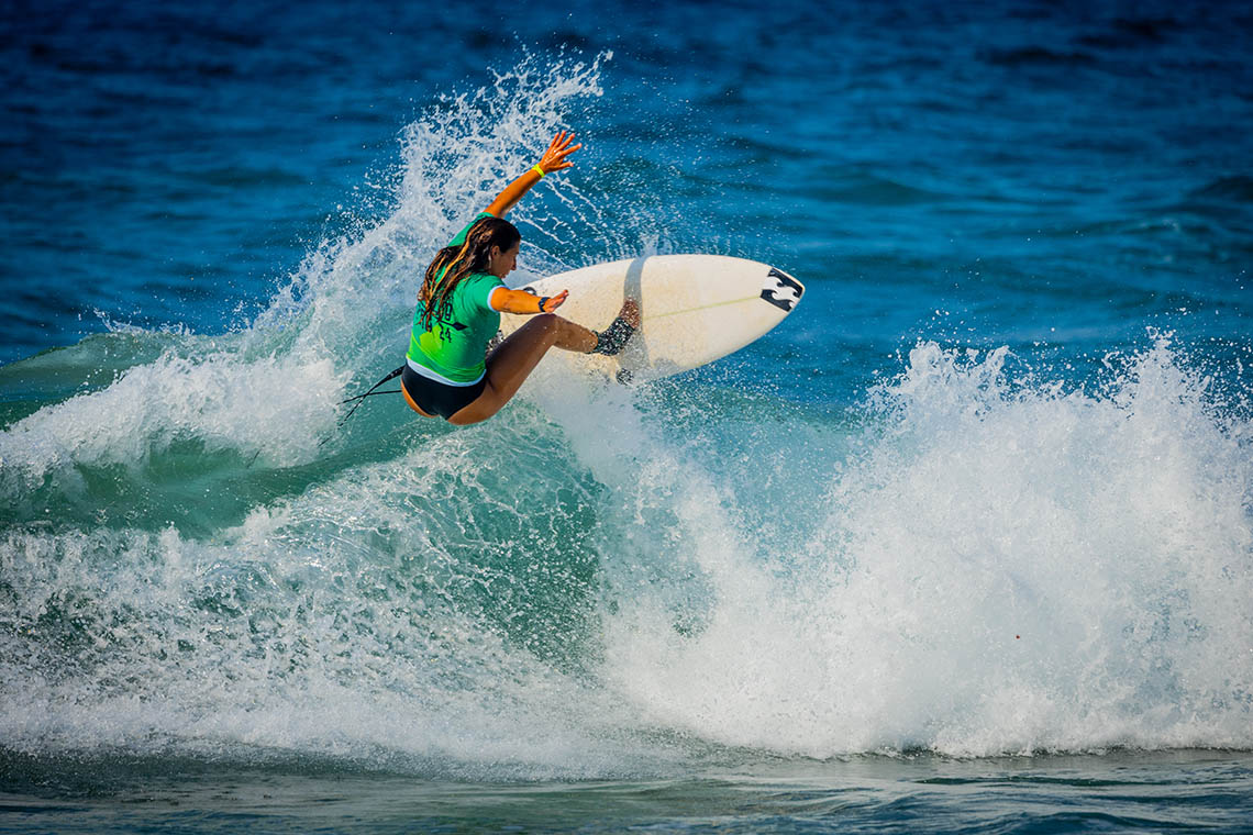 73398Mafalda Lopes e Guilherme Ribeiro avançam no Ballito Pro