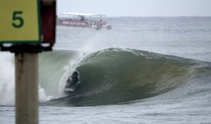 76662Ezekiel Lau num swell XXL em Ala Moana