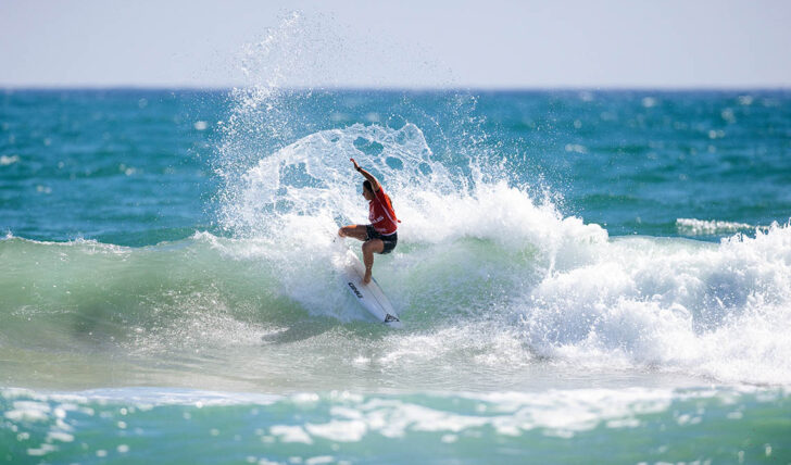 76841Francisca Veselko nos quartos de final do US Open of Surfing