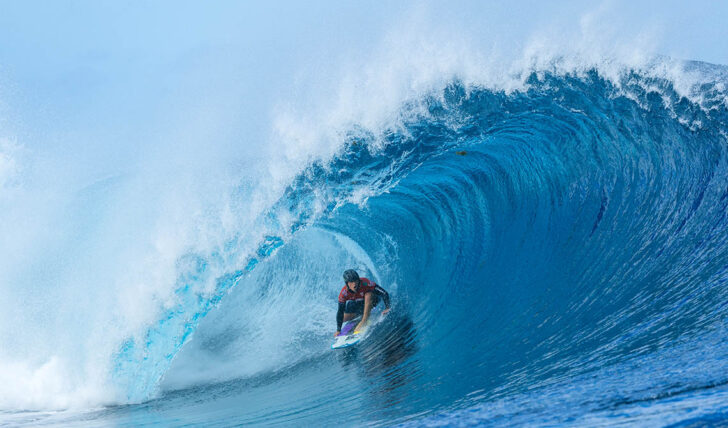 76860Yolanda Hopkins conquista um 3º lugar em Teahupoo